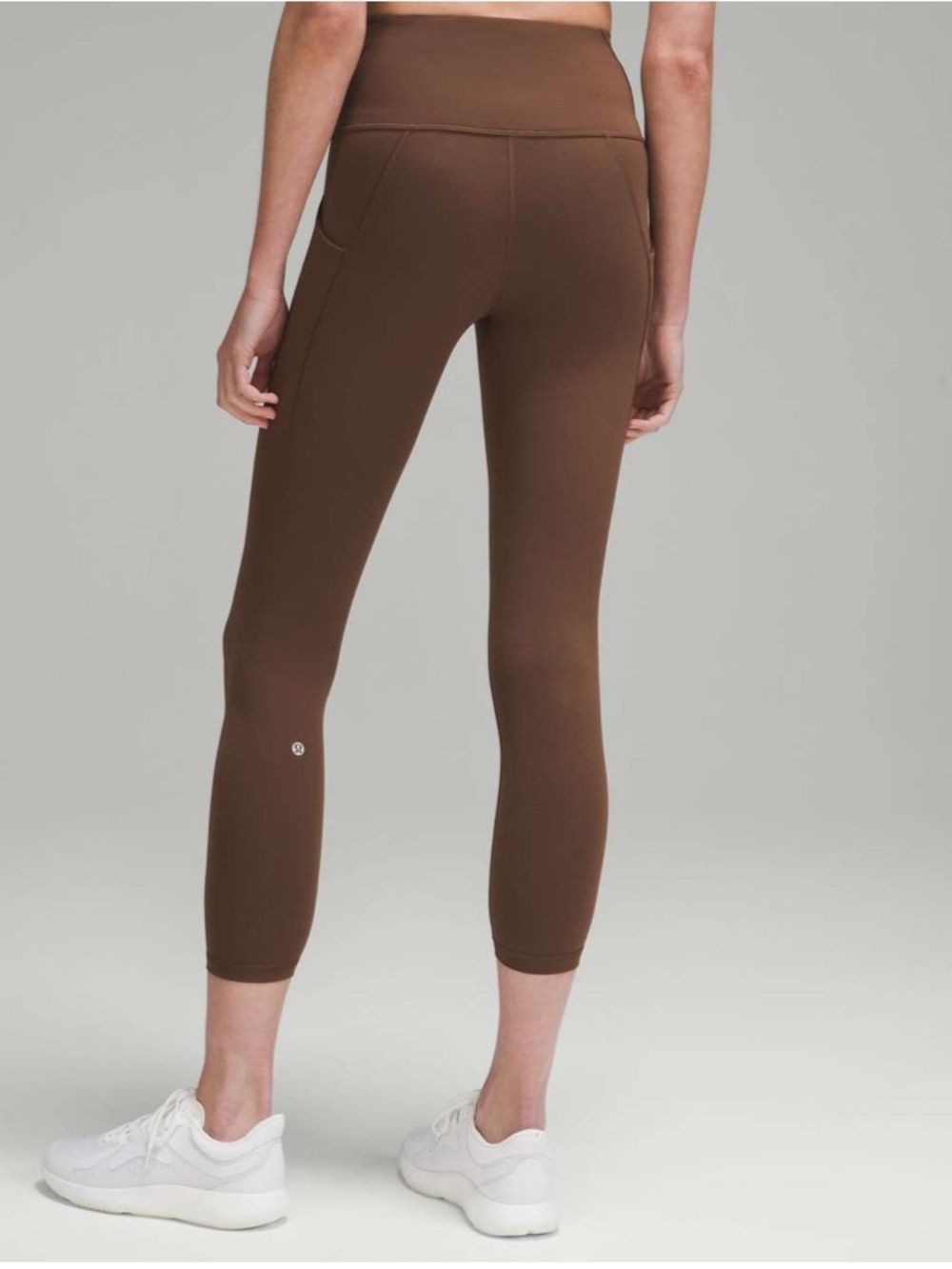 Lululemon Wunder Train High-Rise Crop with Pockets 23" size 6